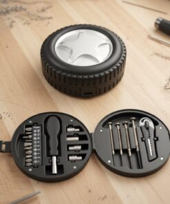 JUEGO DE HERRAMIENTAS CON FORMA DE NEUMÁTICO